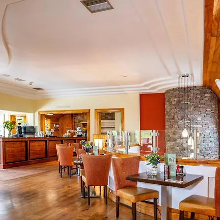 Resort Delphi & Leenaun
