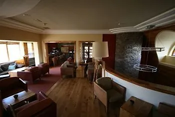 Delphi & Semesteranläggning (resort)