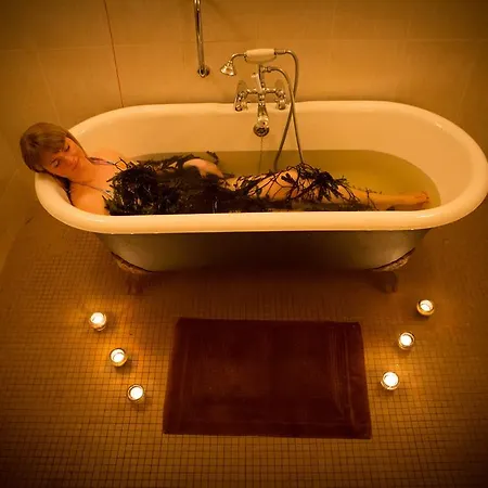 منتجع وسبا ديلفي ريزورت