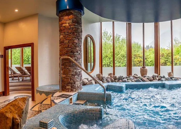 Курортный комплекс Delphi & 4*